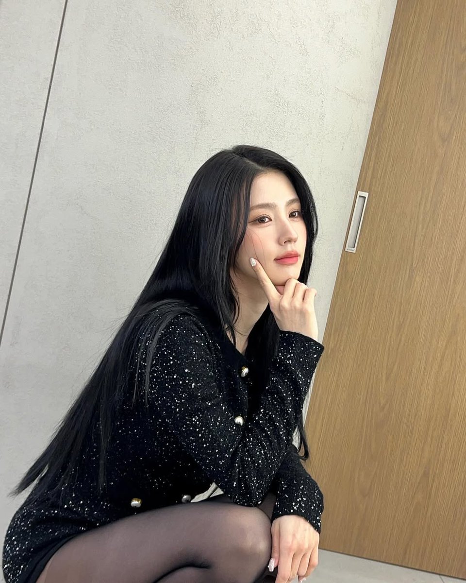 searchmiyeon's tweet photo. https://t.co/kiHMKMLkk7 instagram post. https://t.co/F9ijc6EXHk