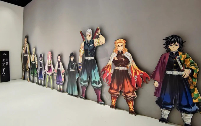 仕事納めて柱展へ〜正面柱達に禰豆子お誕生日おめディスプレイ