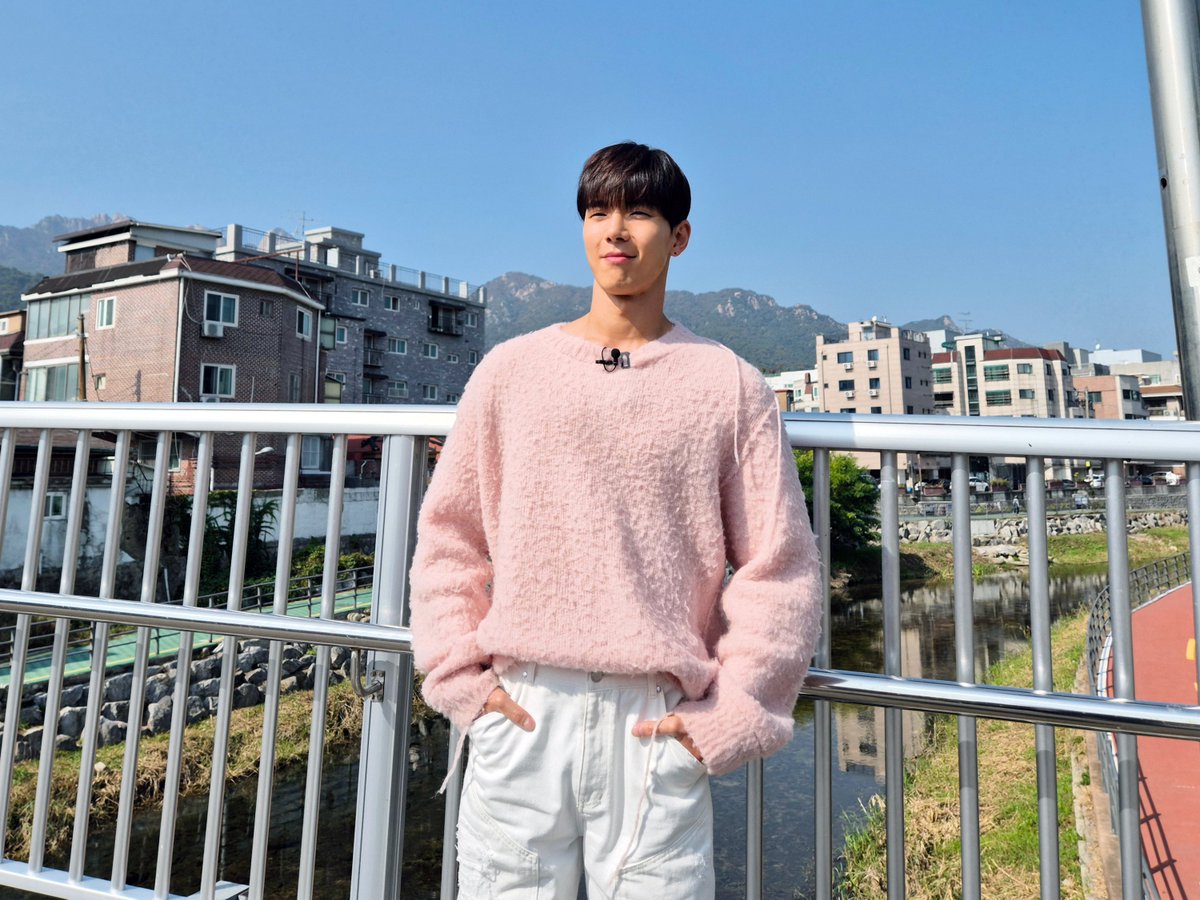 OfficialMONSTAX's tweet image. 📸
241228 #몬스타엑스 #셔누
KBS Kpop #노포기 비하인드 컷

여름에 시작해 어느덧 겨울까지
셔누와 함께한 소중한 시간😊
함께여서 행복한 시간이었습니다🫶

#SHOWNU
#MONSTAX #MONSTA_X