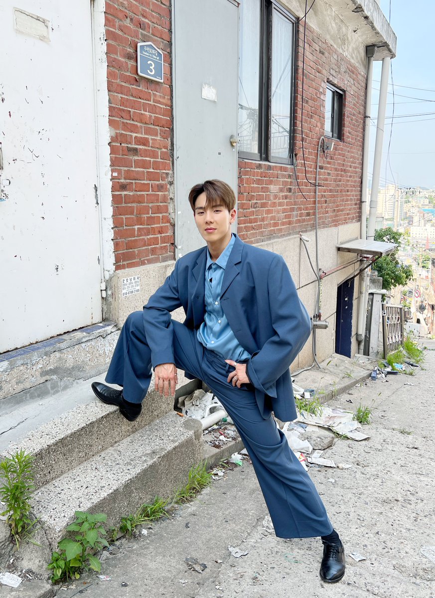 OfficialMONSTAX's tweet image. 📸
241228 #몬스타엑스 #셔누
KBS Kpop #노포기 비하인드 컷

여름에 시작해 어느덧 겨울까지
셔누와 함께한 소중한 시간😊
함께여서 행복한 시간이었습니다🫶

#SHOWNU
#MONSTAX #MONSTA_X