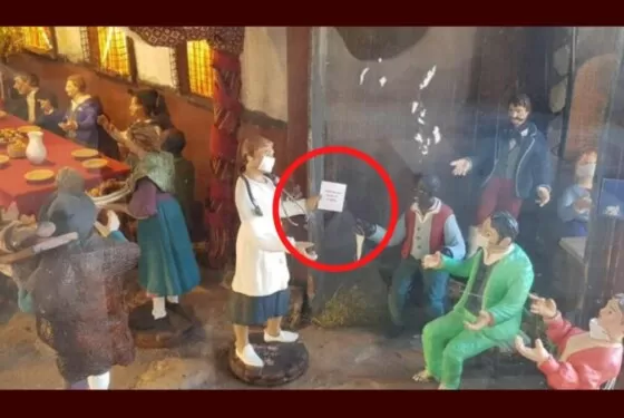 viaggrego's tweet photo. Vi #ricordate quando il #Covid #Contagiava pure il #Presepe? Ci #infilarono dentro lo #Spot pure l'#infermiere con la #QuintaDose! (#Video)! (Per #Non #Dimenticare)! https://t.co/ONBBLYdm6v https://t.co/4kcmUFWRNC
