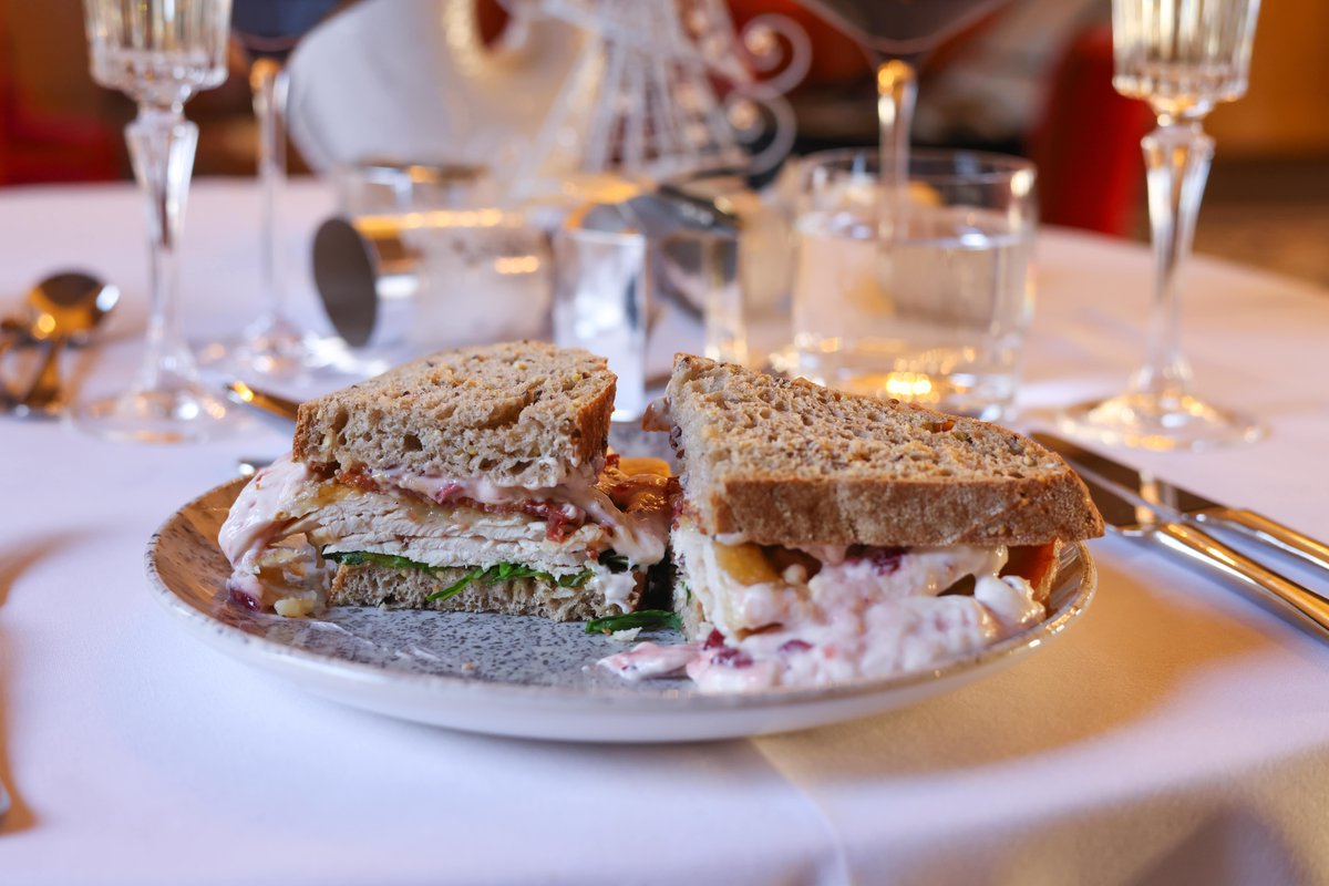 Festive sandwiches that steal the show 🥪

Whether it’s the indulgent Roast Turkey with Cranberry Mayo or the comforting Nut Roast Melt, each comes with crispy fries and fresh salad 🥗 

A lunchtime delight.