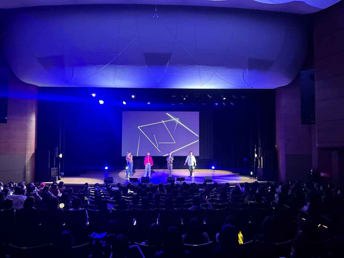 [📸]
B.D.U First World Tour for Wishpool: Flash &amp; Light 💫

ありがとう、東京💛
年末を一緒に過ごせて幸せだったよ。

#BDU #비디유 #BDUtourforWISHPOOL
#BDU_In_TOKYO #JAPAN