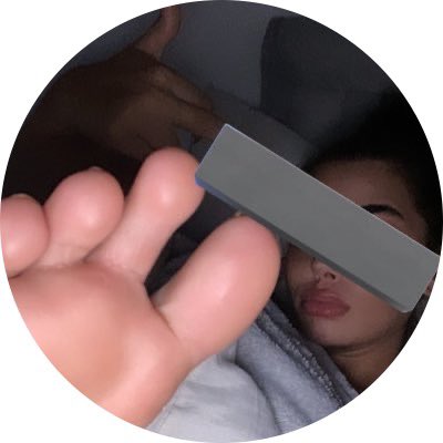 SoumisDog's tweet photo. BLOQUE APRÈS LE PAIEMENT 
À FUIR @alenea738 https://t.co/x45VrP87sr