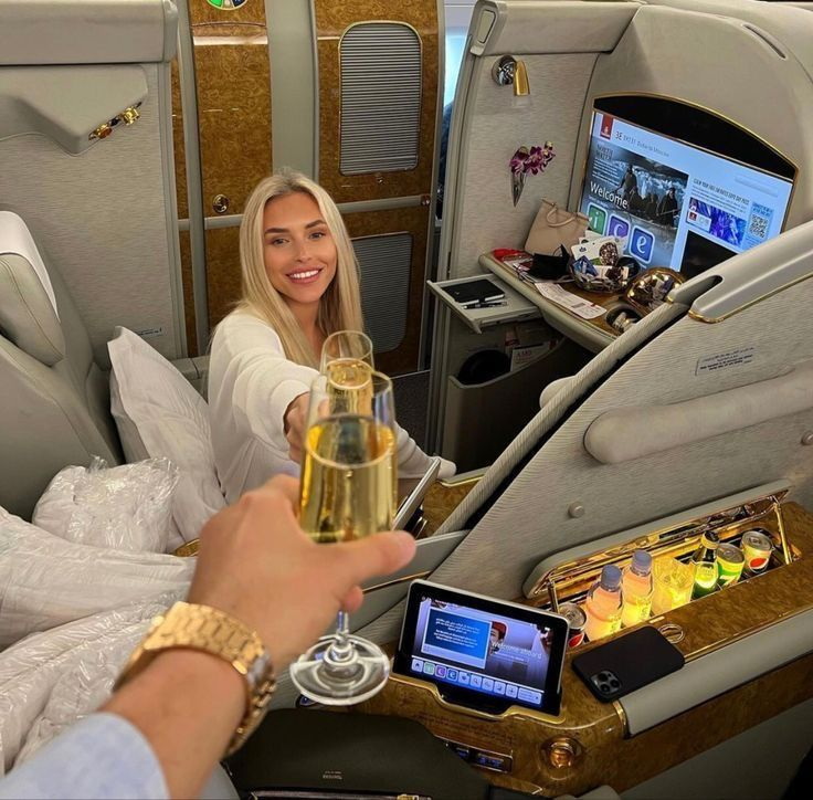 dubzyxbt's tweet image. This could be us, but we bought the wrong memecoins