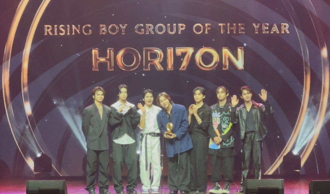 ONE FOR THE BOOKS! ✨

RISING BOY GROUP OF THE YEAR! ⚓️

H-O-R-I—7-ON! ✨

HORI7ON PPOP AWARDS24

#HORI7ONonPPOPAwards24  
#HORI7ON #호라이즌 
<a href="/HORI7ONofficial/">HORI7ONofficial</a>
<a href="/PpopMusicAwards/">PPOP Music Awards</a>