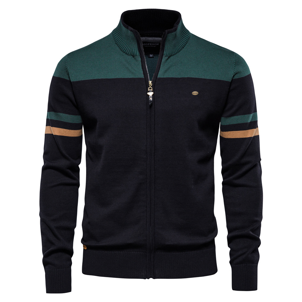 Aiopeson's tweet image. The thickness of this cotton sweater is just right, offering good warmth without feeling heavy or restrictive. It is perfect for spring and autumn, and can even be worn as an inner layer in winter