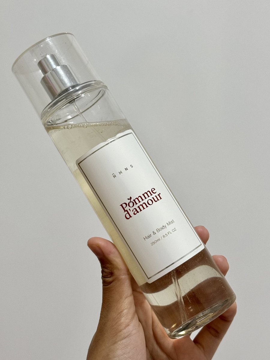 cloudysnowys's tweet photo. GOKIL 2 PERFUME LOKAL INI WANGINYA SEMERBAK &amp; NEMPEL BANGET ENAK 😭🫵🏻

harganya juga masi terjangkau isi banyak!

isi 250ml:                               isi 150ml: https://t.co/hUaRKs7Gmk
