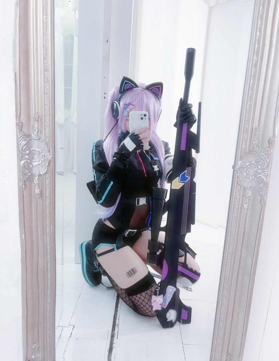 ｼﾉﾐﾔ∧⑅∧
