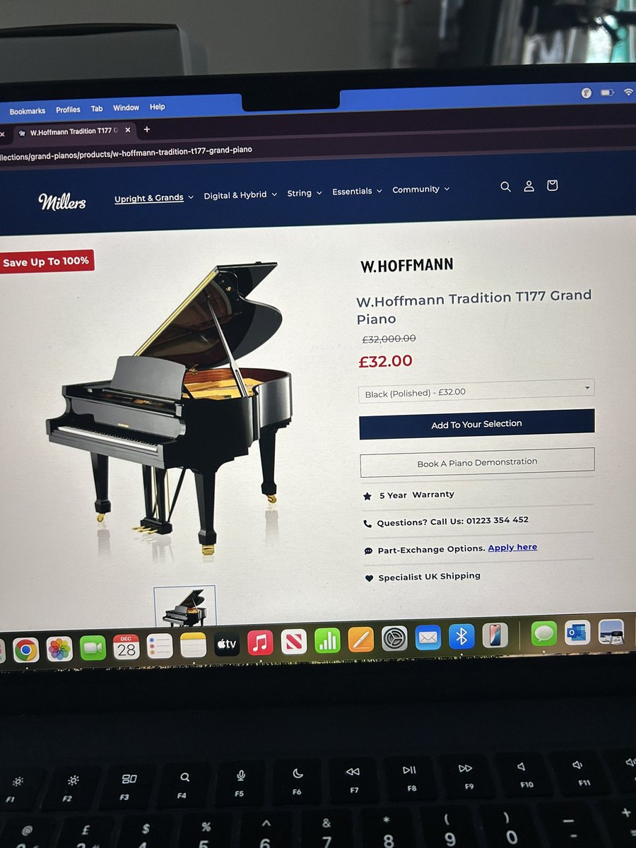 stephenpiano's tweet photo. @MillersMusic this has to be the best New Year sale EVER!  Can I have one? 😂 🎹 https://t.co/lfmjRqGryu