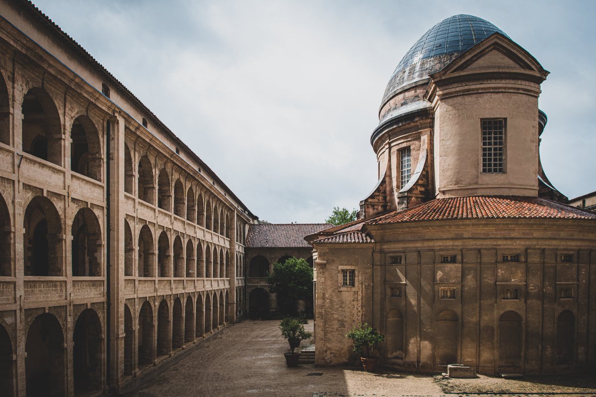Découvrez les expos à ne pas manquer en 2025 ! 
"Infiniment bleu" au Château Borély, Alberto Giacometti au Musée Cantini... 
Une programmation riche et variée pour toutes et tous !
👉 musees.marseille.fr/les-exposition…