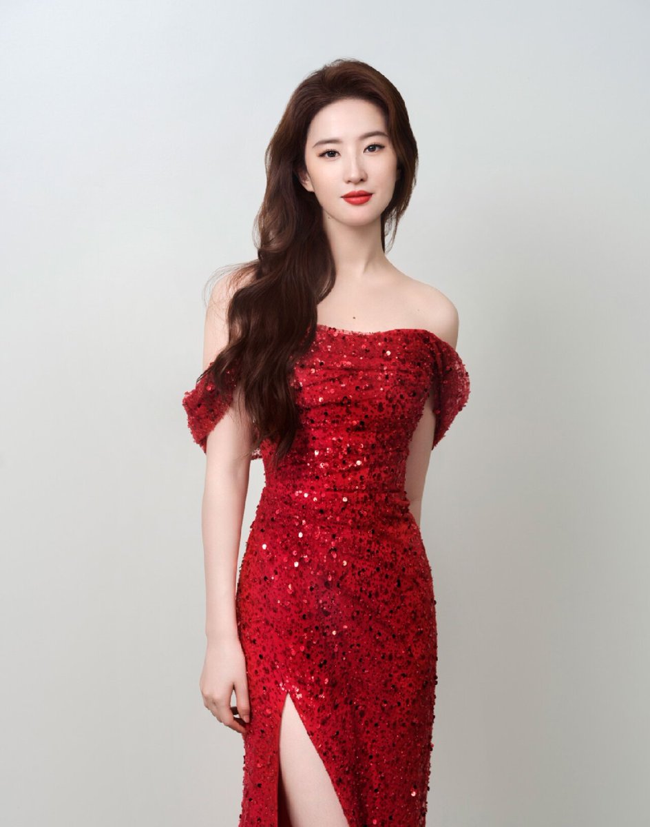 yifei_crystal's tweet photo. [Info] Liu Yifei will probably attend Wuhan branch of the Spring Festival Gala 2025 in Hubei

p.s. there's no confirmation yet, specific info to be updated

— #LiuYifei #刘亦菲 #CrystalLiu https://t.co/QKTzSJ4b86
