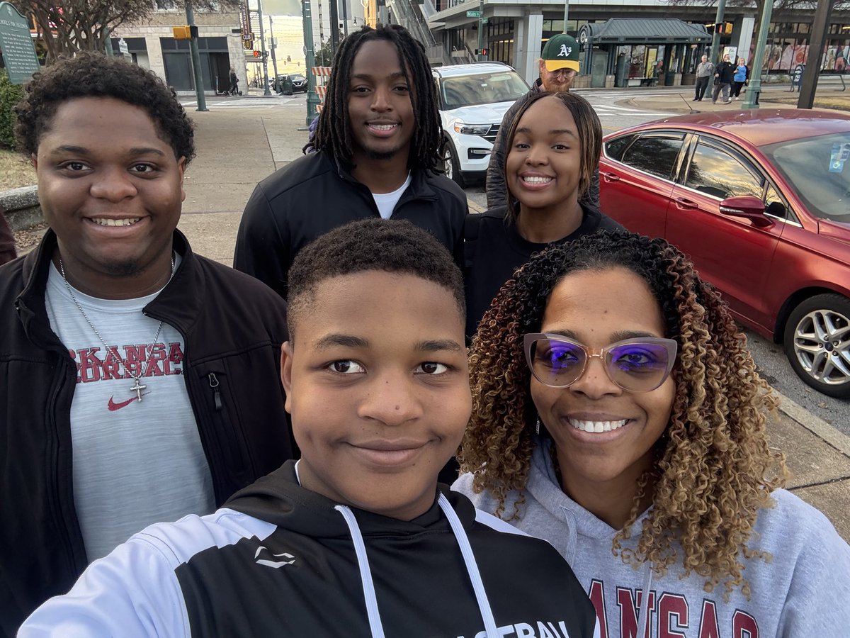 ShanteStutts's tweet photo. Dion’s best friend knew how important this game was to me. Dion sure would have given him one of those 6 tickets to the game, so him and his girlfriend spent the entire day with us. We enjoyed Beale Street before watching the greatest victory by the HOGS! Smiling felt good. #LLDS https://t.co/cC3ef4Rw0v
