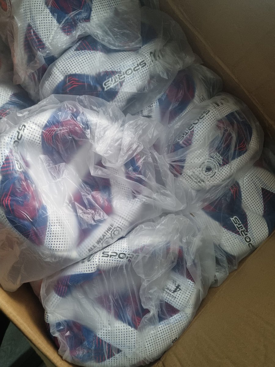 A big thanks to <a href="/CawSportswear/">CAW SPORTSWEAR</a> for supporting <a href="/NorthCdfCosmos/">North Cardiff Cosmos Football Club</a>. They have supplied the club match day balls from u12s teams upwards👌❤️👏⚽️