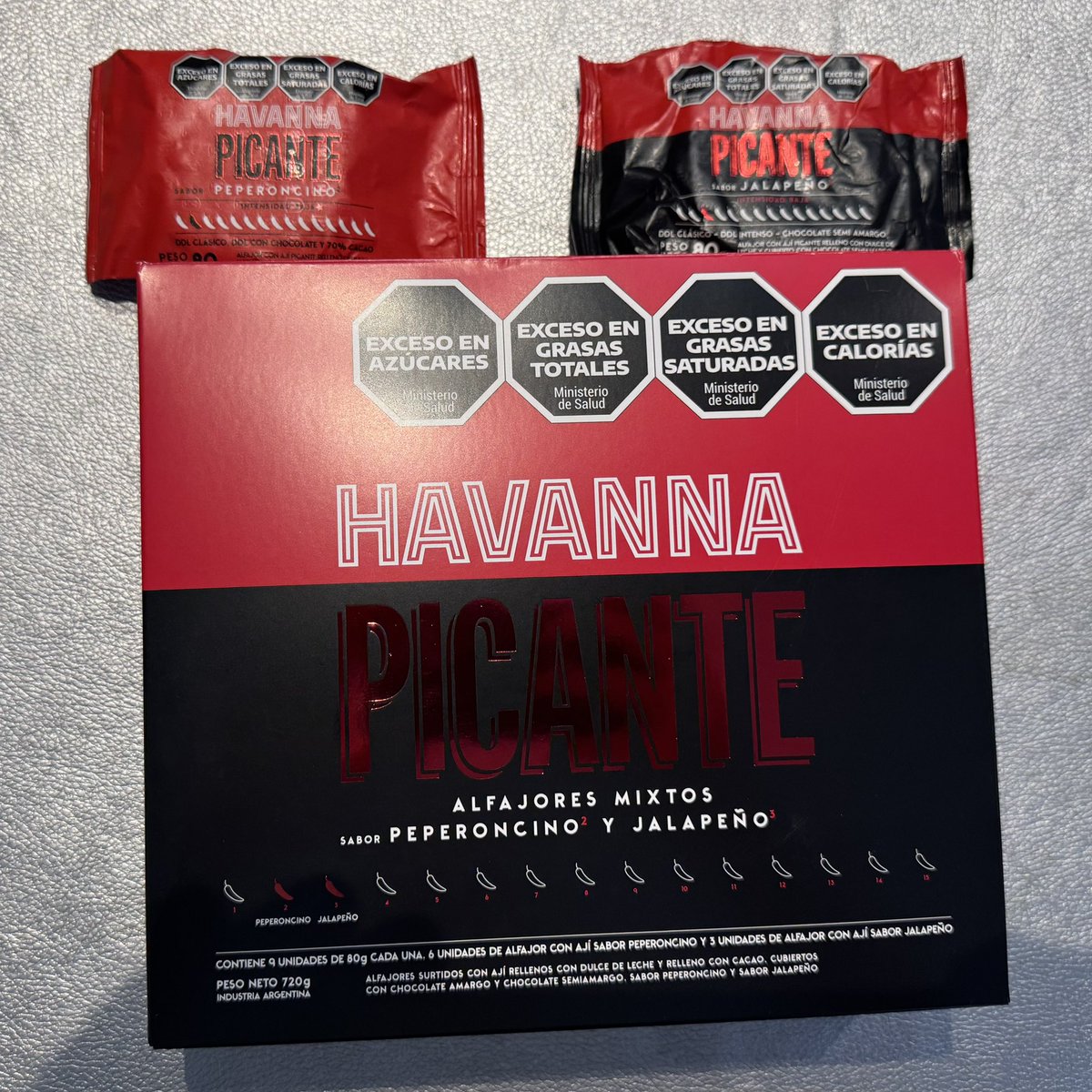 El nuevo lanzamiento de Havanna me agarró unos días en Mardel. 
Fui bien temprano a comprar y te cuento mi experiencia 🧵