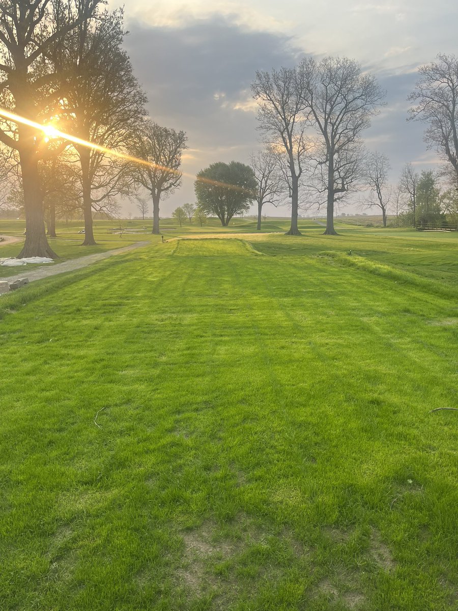 The golf course will be open with carts available on the paths only beginning at 9:00 this morning. Due to our employee Christmas Dinner already being scheduled all carts will need to be returned no later than 4:00. Thank you for understanding!