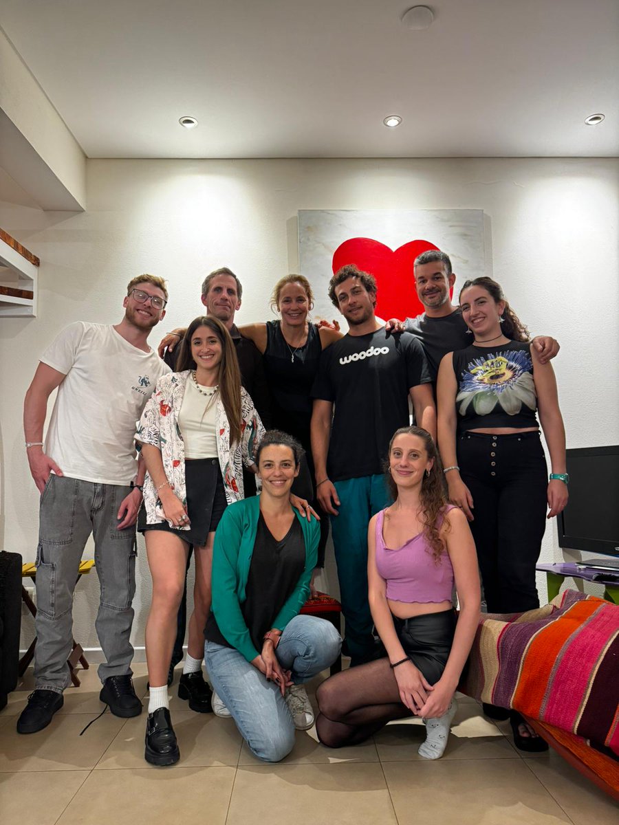 A toast to celebrate the visit of Ori and an amazing 2024 with this dreamy team 🥂🫂 <a href="/Oriia_m/">Oriana</a> <a href="/CharlieGMmdq/">Charlie Garcia-Mata</a> <a href="/amlaxalt/">Ana María Laxalt</a> <a href="/DenScu/">Denise Scuffi</a> <a href="/jmdambrosio/">Juan Martín D'Ambrosio</a> <a href="/PaulaSchiel/">Paula</a> <a href="/RPantaleno/">Rosario Pantaleno</a> + Perks