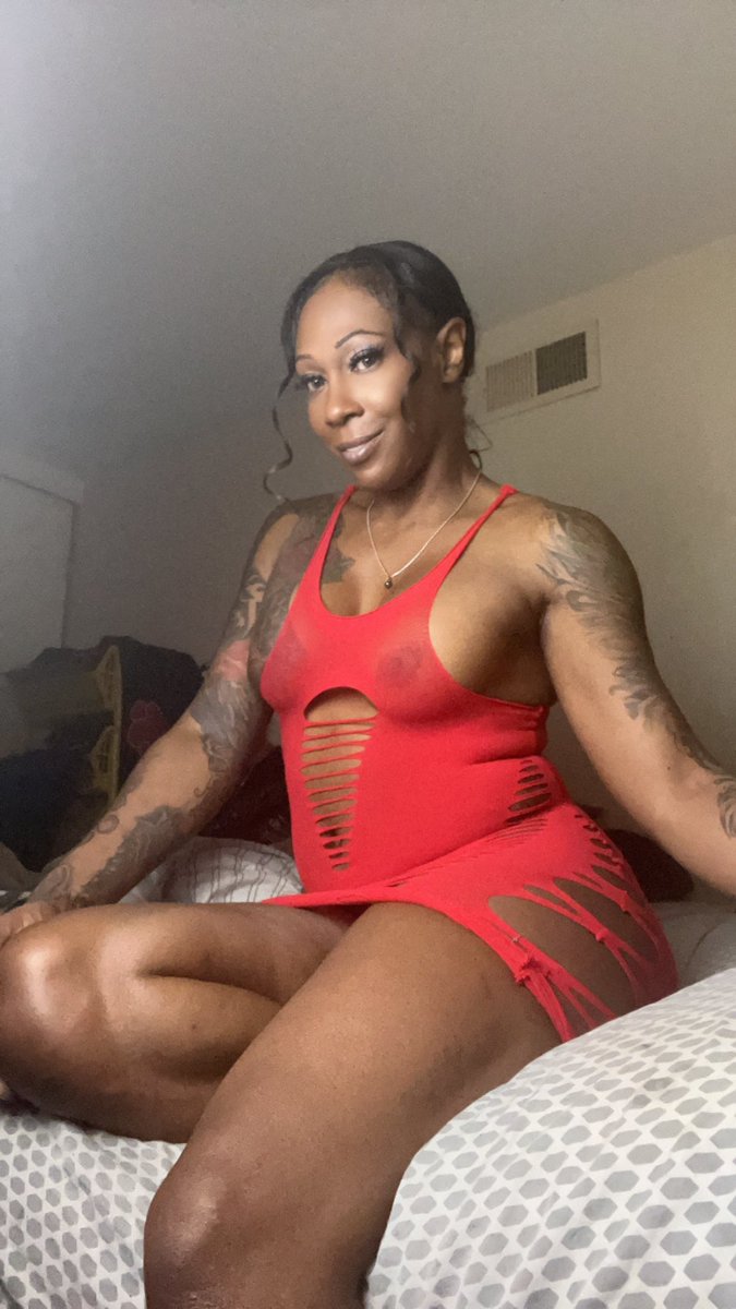 nayciah/ tatted baddie tweet media