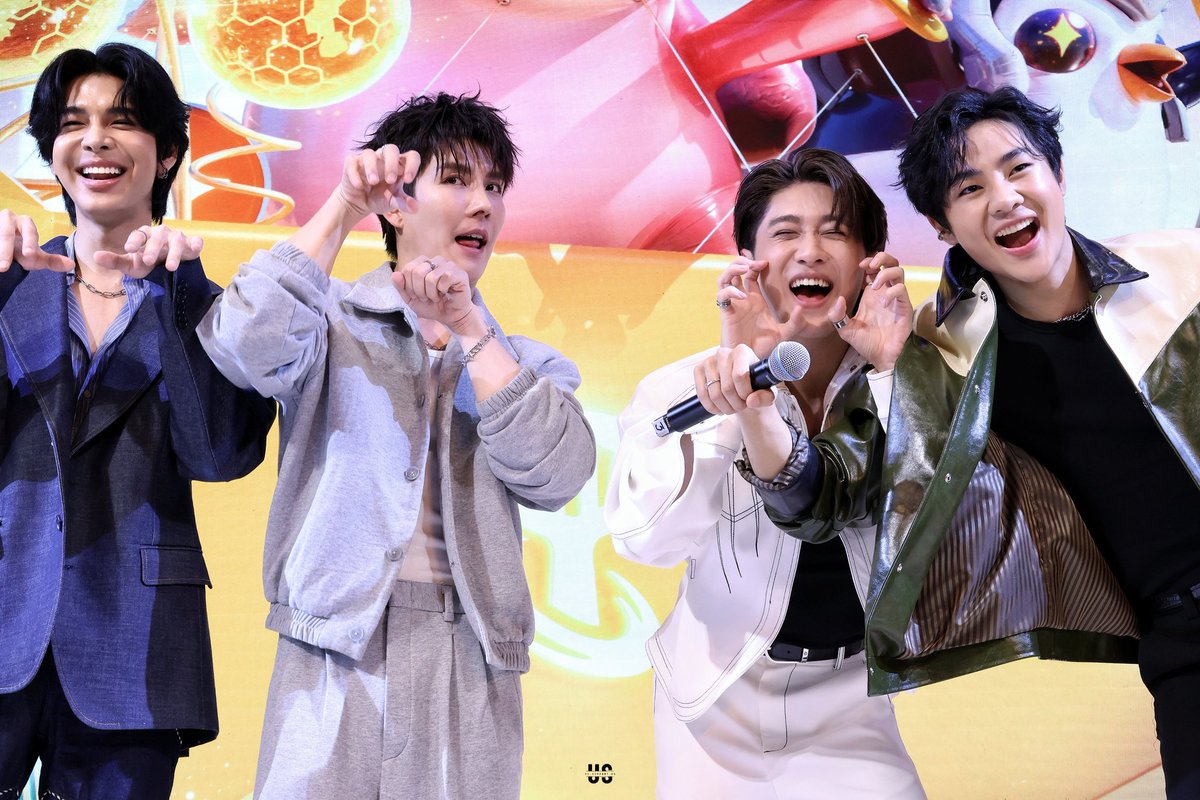 us_support_us's tweet photo. โดนทำโทษแบบใด ให้น่ารักขนาดนี้ 🤣

@usnttr @ta_nannakun
@basvpr_ @JobbyNoo

#GoldenSpatulaxJobBasTaUs
#GoldenSpatulaIsHere
#usnttr
#ta_nannakun 
#Basvpr
#NooJobby https://t.co/stfY1uzcMP