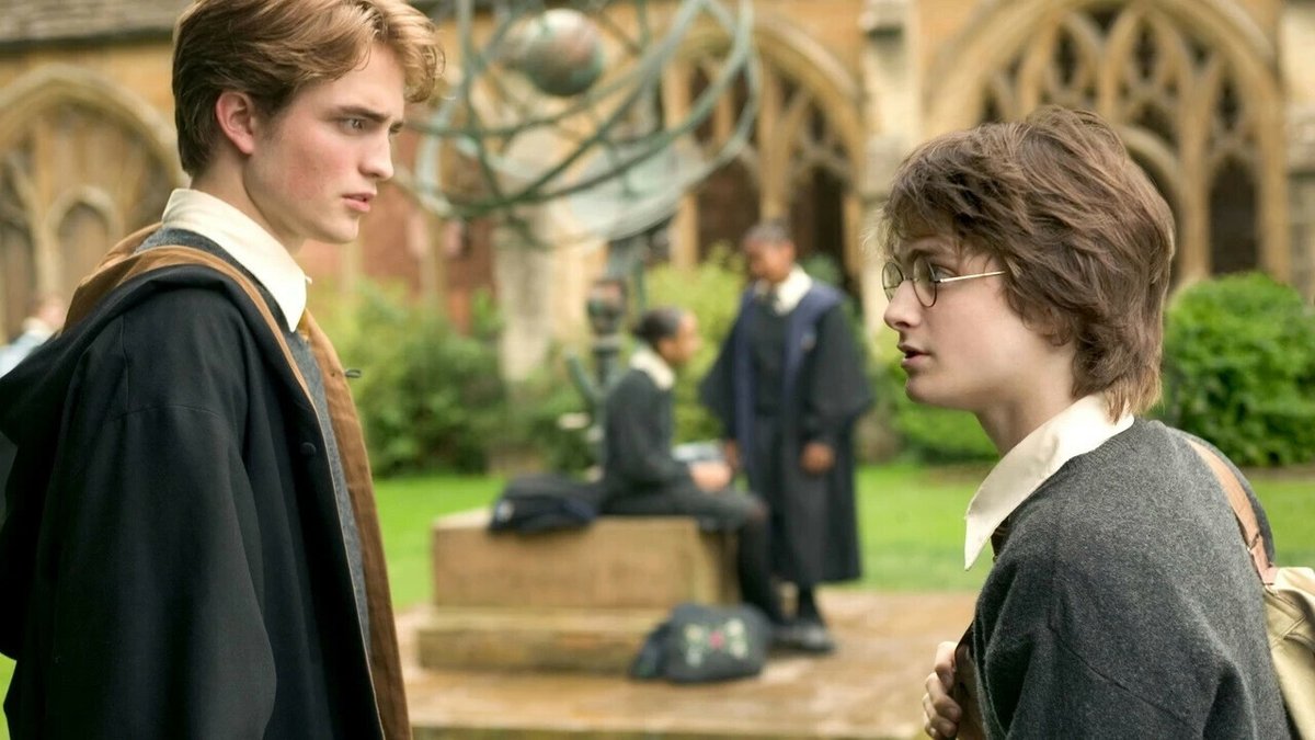 allocine's tweet photo. À vous de jouer, Potterheads ! Classez les 8 films de la saga Harry Potter selon vos préférences 🪄⚡ https://t.co/Pj5mT5RlZS