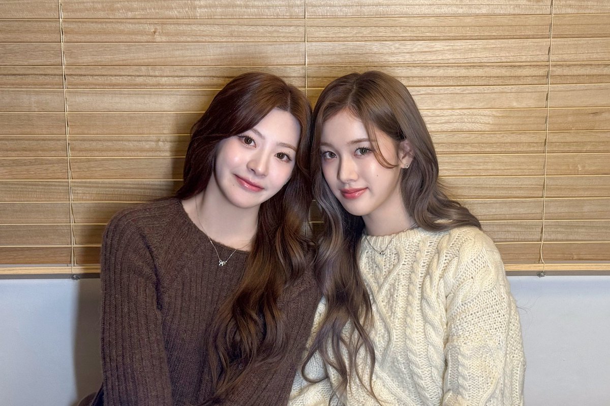 stayc_Colombia's tweet photo. [ ACTUALIZACIÓN l 231224 ]
[#STAYC]

241224
STAYC Special Digital Single
<Over U, 안녕 (Seeun x J)>

#STAYC #스테이씨
#Seeun #세은
#J #재이
#OverU안녕 #OverUGoodbye https://t.co/B1sBhLaB5E