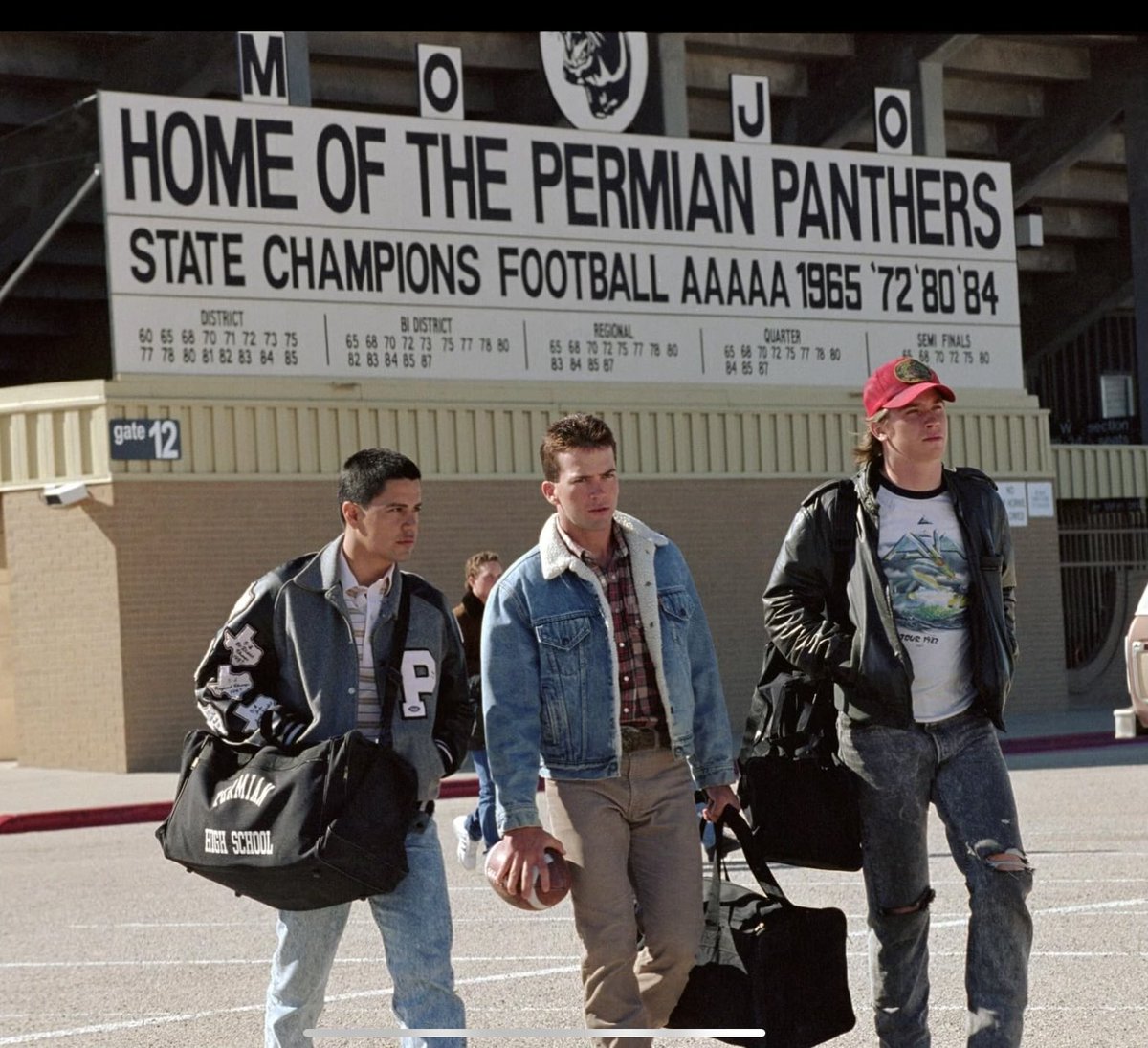 TheRewatchables's tweet photo. Monday night’s @TheRewatchables ep is gonna be FRIDAY NIGHT LIGHTS, one of the best football movies ever. It’s on Netflix BTW. https://t.co/PCDCIDwJUx