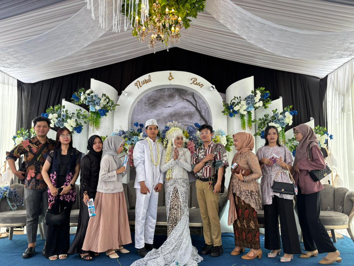 rubi20697's tweet photo. Weekend Kondangan https://t.co/a2wH9PftHz