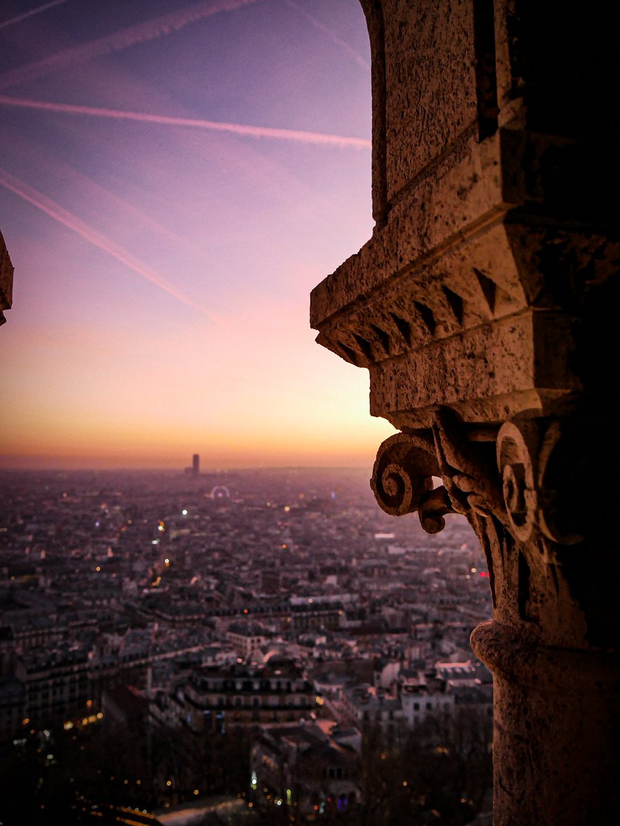 eyes_onthe_city's tweet photo. 𝑷𝑨𝑹𝑰𝑺 𝑵𝑶𝑻𝑹𝑬 𝑽𝑰𝑳𝑳𝑬 🌇 https://t.co/RrDBS3QWCi
