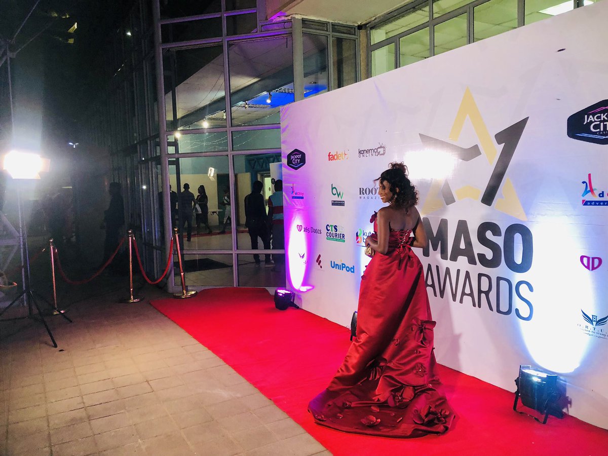 refilwepoetry93's tweet image. Thank you @Asantyy03  for the beautiful outfit 🥺😍