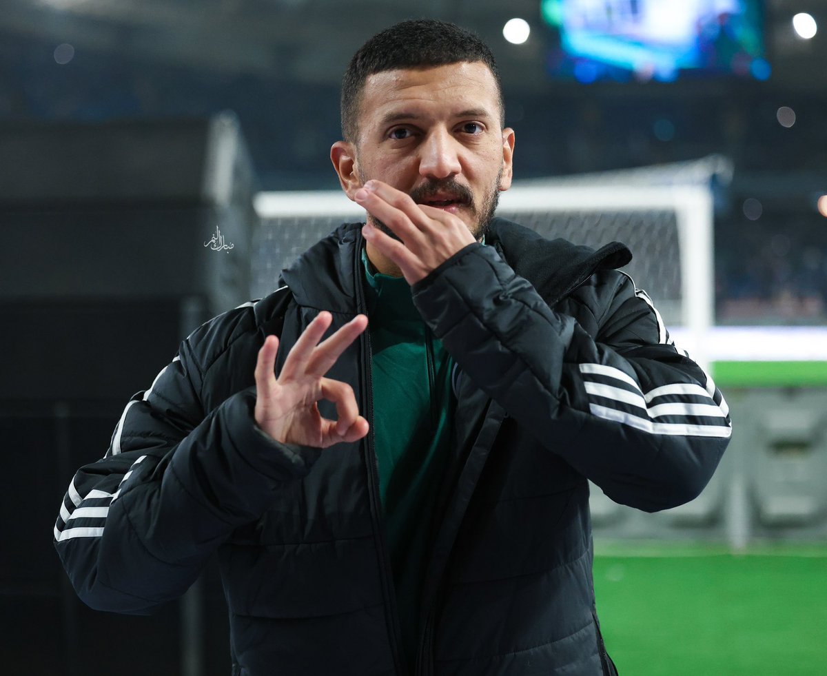 bt3's tweet image. 🚨🚨🚨🚨🚨🚨🚨🚨🚨🚨🚨🚨🚨🚨

لاعبي المنتخب السعودي وتصريحات ردًا على يونس محمود 😱😱😱😱😱😱😱😱😱

• علي البليهي :
وقف علو رجولك قبل تتكلم عن السعودية، ماعرفناك الا يوم جيت تلعب عندنا

• سعد الموسى :
لو انك عاض على شحمه احسن لك

• عبدالاله المالكي:
عندك شي قدمه فالملعب ولا…