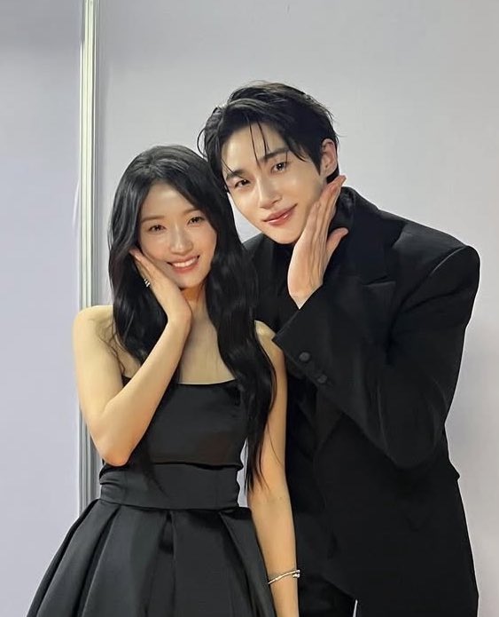 너~~~~~~무 행복해ㅠㅠㅠㅠㅠㅠㅠㅠㅠㅠ💕💕💕😢😭

#변우석
#김혜윤