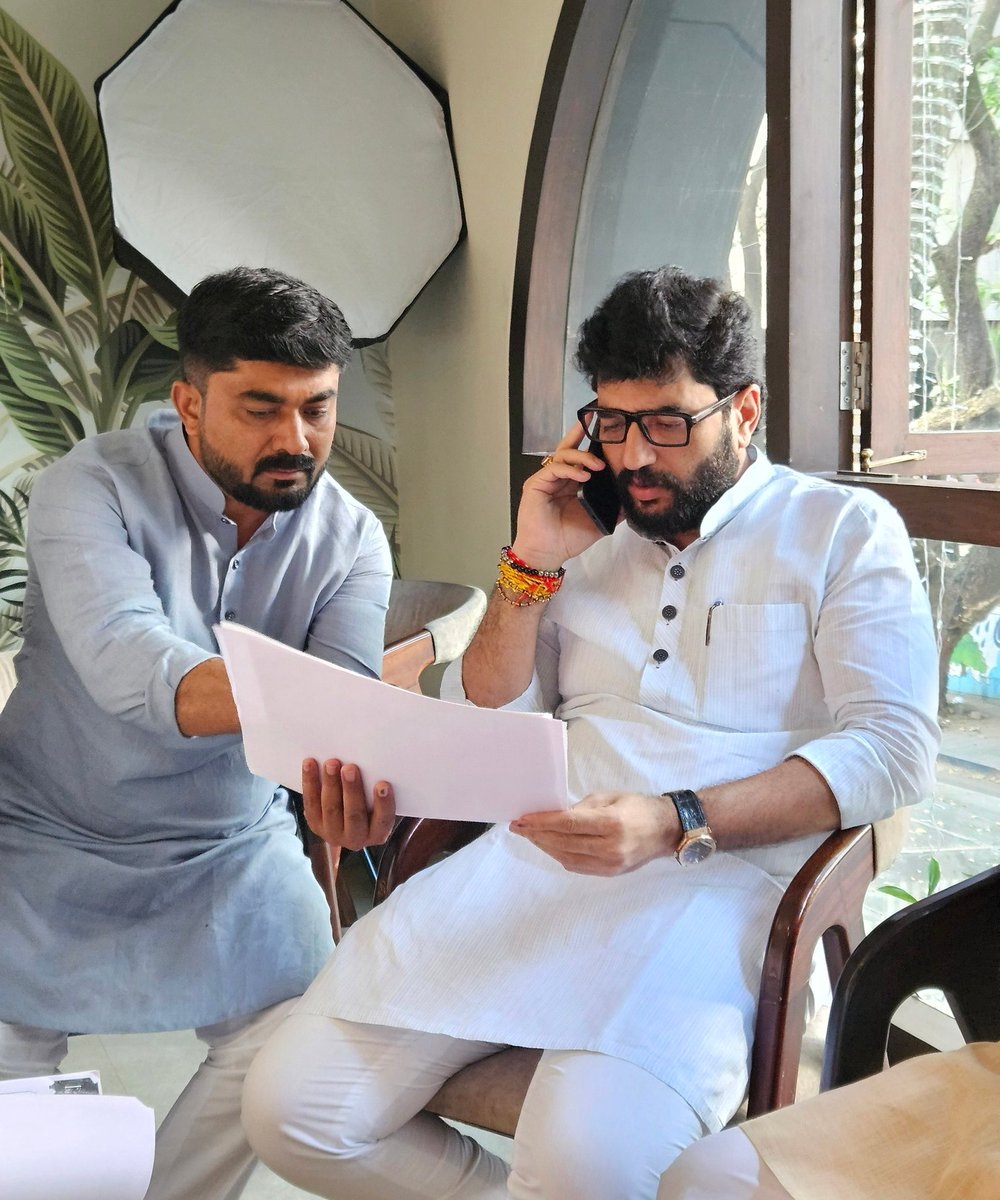 Nitin Jagtap (नितीन जगताप) (@nitinjagtapmns) on Twitter photo आज केंद्रीय सहकार आणि नागरी विमान वाहतूक राज्यमंत्री श्री मुरलीधर मोहोळ यांची श्री वसंत (तात्या) मोरे यांसोबत आम्ही पुणे शहरातील विविध प्रश्नांच्या संदर्भात भेट घेतली. आमच्या मागण्यांना अतिशय सकारात्मक प्रतिसाद देत आण्णांनी आमचे स्वागत केले.
धन्यवाद<a href="/mohol_murlidhar/">Murlidhar Mohol</a>
<a href="/vasantmore88/">Vasant More | वसंत मोरे</a> आज केंद्रीय सहकार आणि नागरी विमान वाहतूक राज्यमंत्री श्री मुरलीधर मोहोळ यांची श्री वसंत (तात्या) मोरे यांसोबत आम्ही पुणे शहरातील विविध प्रश्नांच्या संदर्भात भेट घेतली. आमच्या मागण्यांना अतिशय सकारात्मक प्रतिसाद देत आण्णांनी आमचे स्वागत केले.
धन्यवाद<a href="/mohol_murlidhar/">Murlidhar Mohol</a>
<a href="/vasantmore88/">Vasant More | वसंत मोरे</a>