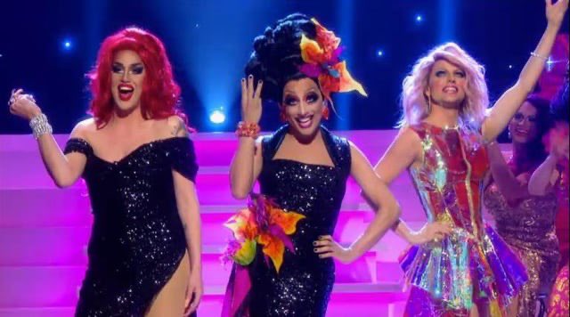 elaine_stritch's tweet photo. “You’ll be visited by three spirits”

The three spirits: https://t.co/DFhtFmVSli