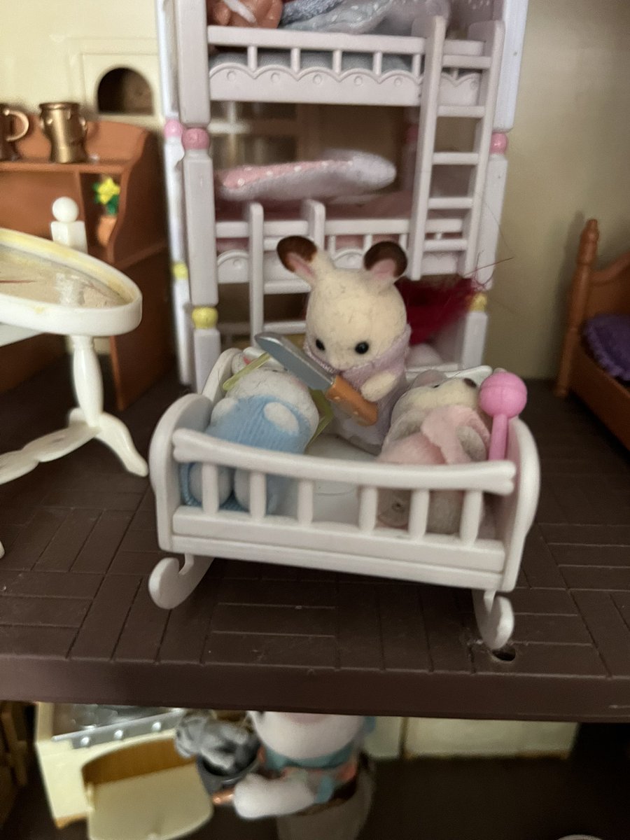 andwellbeok's tweet photo. messing with my little sister’s sylvanian families house…. im having so much fun https://t.co/QYY8y7Qkv0
