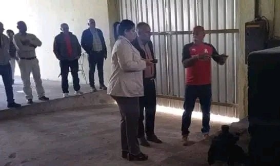 MariaCeliaFer17's tweet photo. 2024: año de Metas y Logros.
La Empresa Territorial Comercializadora del Libro #ETCL, se preparó este año para nuevas batallas.
Dentro del Grupo Empresarial de #Artemisa, demostró cómo avanzar sin miedos, con firmeza.
@GEArtemisa
@sergio_suarez_1
@LlopizCesar
#Cuba 🇨🇺 https://t.co/iMxpyesa2X