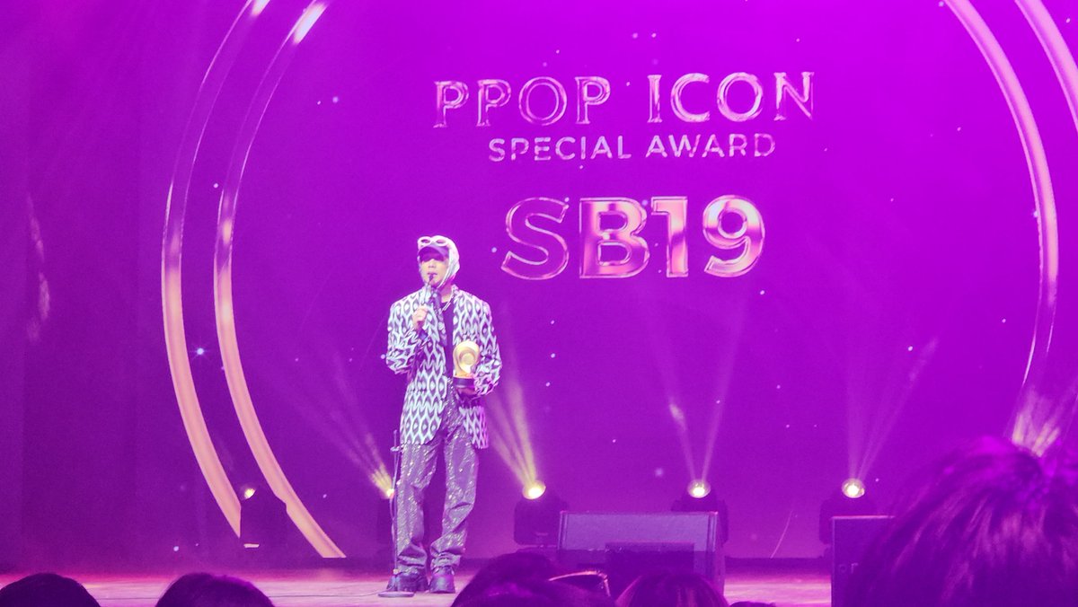 SB19TrendsPH's tweet photo. [ TAG UPDATE ]

SB19 wins the ‘PPop Icon’ special award in the #PPOPMusicAwards2024! Be it as solo members or as a group, they remain the icons that they are!

Make the night grand as we celebrate with tags!

SB19 IS THE PPOP ICON
@SB19Official #SB19
#SB19Wins9thPpopMusicAwards https://t.co/KcneEJnN1Z