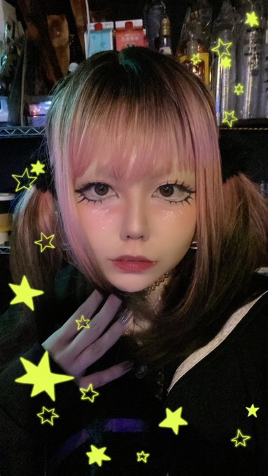 UNREAL CAFEのツイート