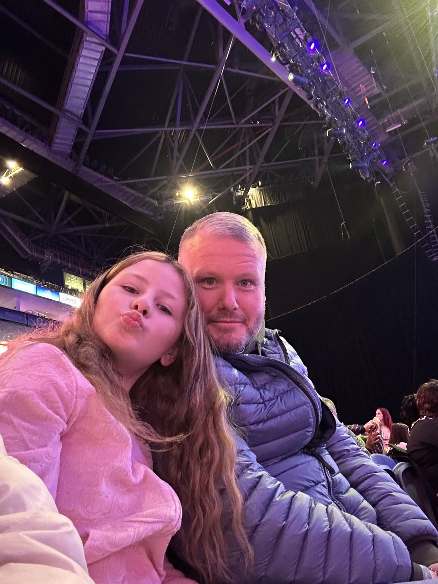 83Gemma's tweet photo. #disneyonice https://t.co/aNsu0QlVFh