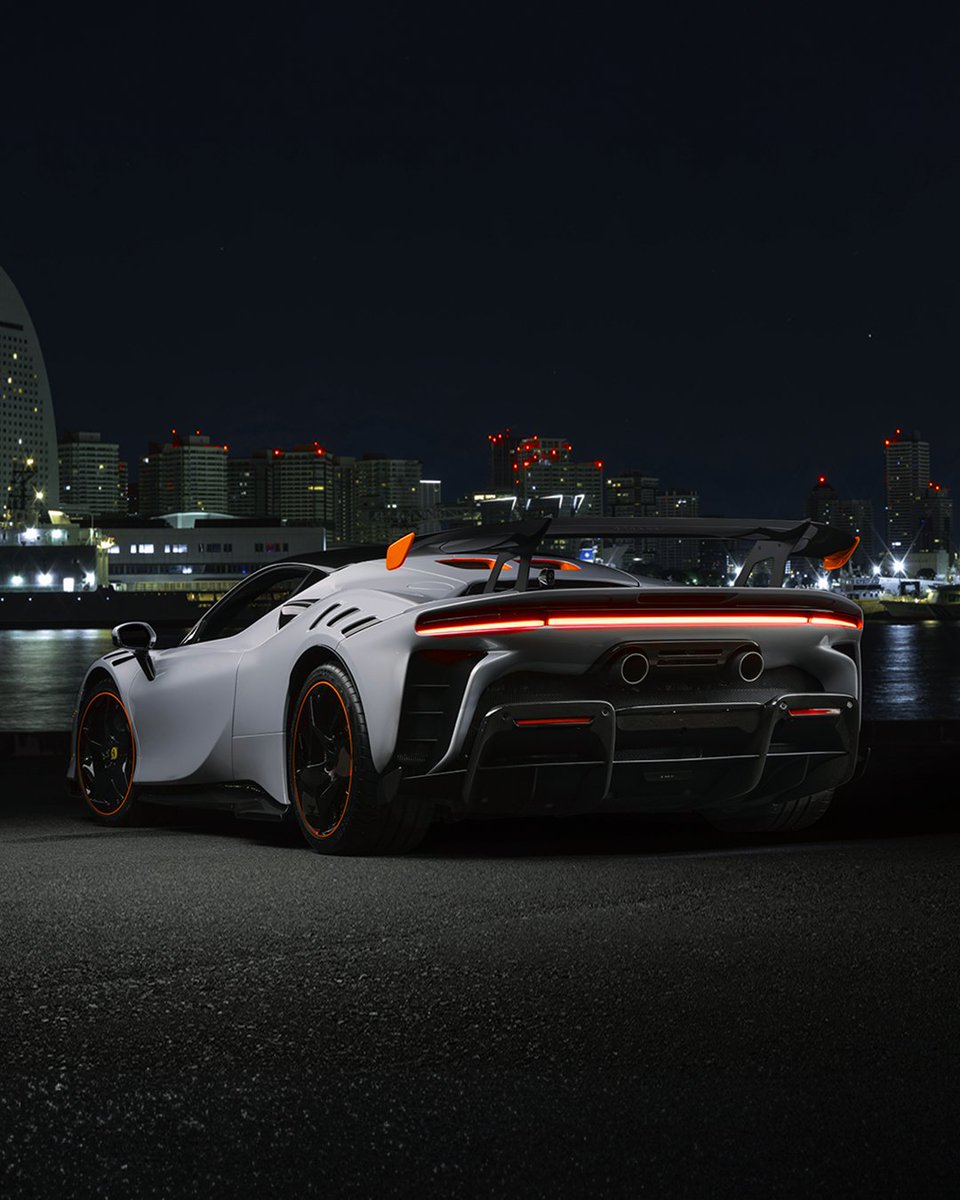 It’s lights out and ready to party.

#FerrariSF90XXStradale #Ferrari