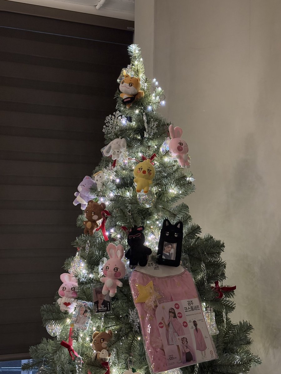 ateezdan's tweet image. #우리_배는_식도로만_가

⊹ ࣪ ﹏𓊝﹏𓂁﹏⊹ ࣪ ˖

@HolyParks 종호님에게 받아온 건배사와,,🩷

@AMJE0921 @ourlove_teez @infps9899 @O_ddCircle @wl_Nait_3