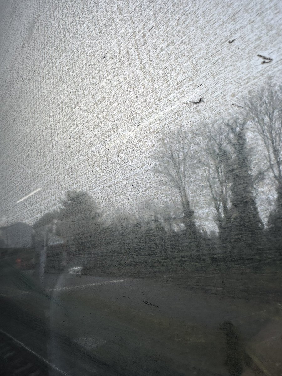 john_oconnell6's tweet photo. @WestMidRailway please clean your trains windows , they are all like it on the Snow Hill Lines ! https://t.co/riMx6eRGa7