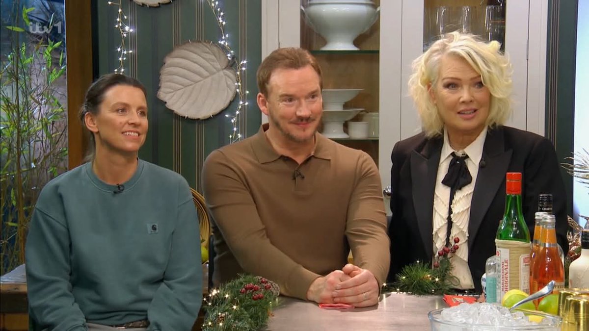 WildeTapes's tweet photo. James Martin's Saturday Morning 
ITV1, UK
December 28th, 2024
@kimwilde https://t.co/sdx53X2I8L