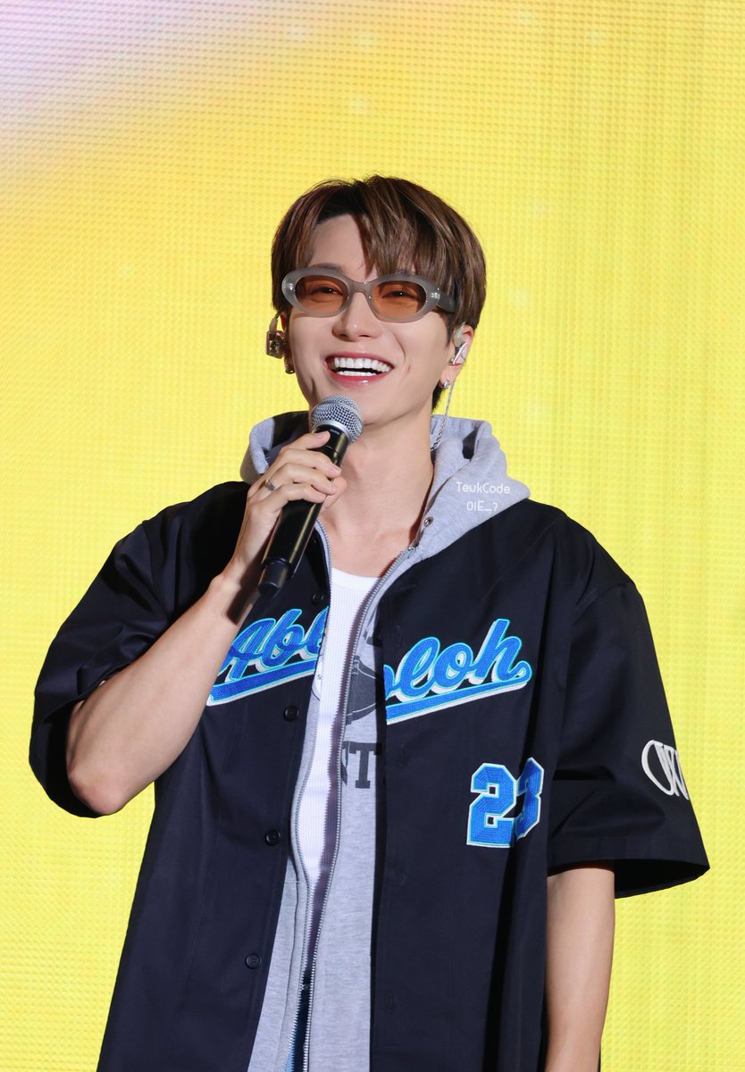 teukcode01E_7's tweet photo. As sunshine 
@special1004 
#이특 #leeteuk #superjunior #슈퍼주니어 #イトゥク #利特 #朴正洙 #utofest 
#utofestinokinawa #lss #superjuniorlss https://t.co/LmItQSbViD