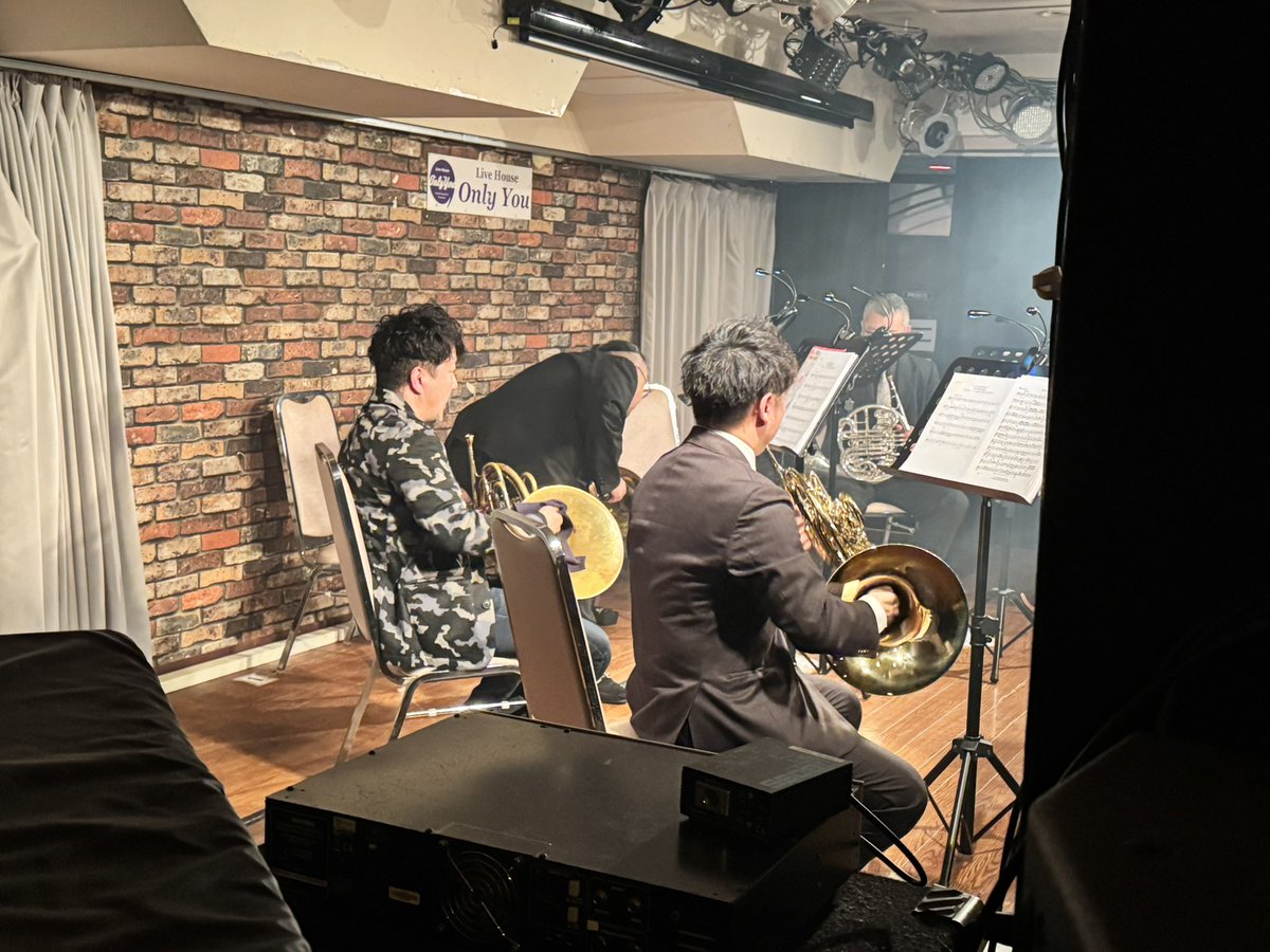 fira_ultramarin's tweet photo. 銀英伝(‘90〜)の「ワルキューレは汝の勇気を愛せり」で始まるO’SUNSコンサート
自分は世代なので超ぶっ刺さりましたが、演者含め知ってる人がほぼ皆無だったのが少しショック(;´∀`) もう古典なのかな?
演奏は素晴らしかったです!
#OSUNS https://t.co/6tMf5NJ1BW