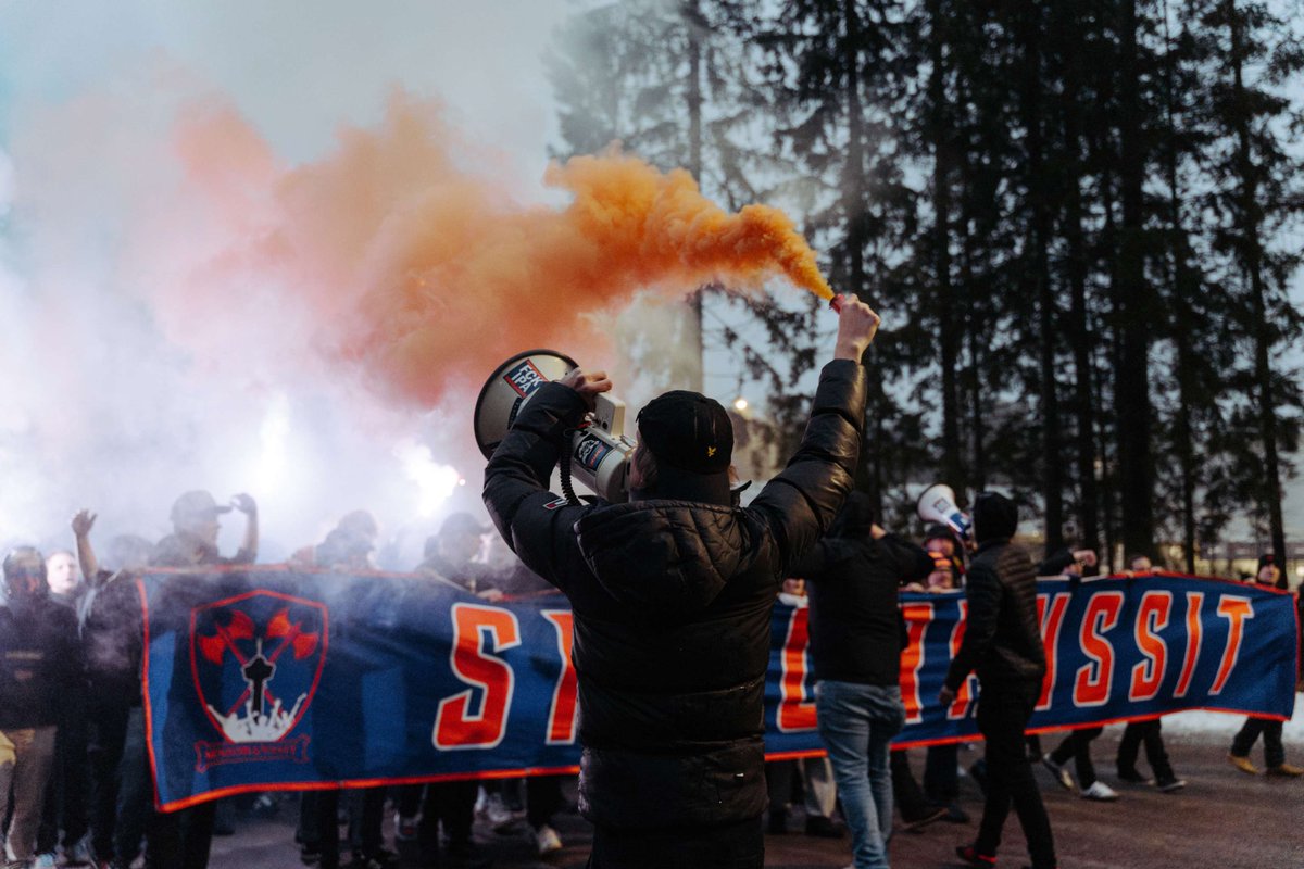 Tapparaofficial's tweet photo. Kannattajien megamatka – tehdään yhdessä Poristakin sinioranssi 🔥

@tapparafanclub @sinioranssit https://t.co/VW8FbhOKMl