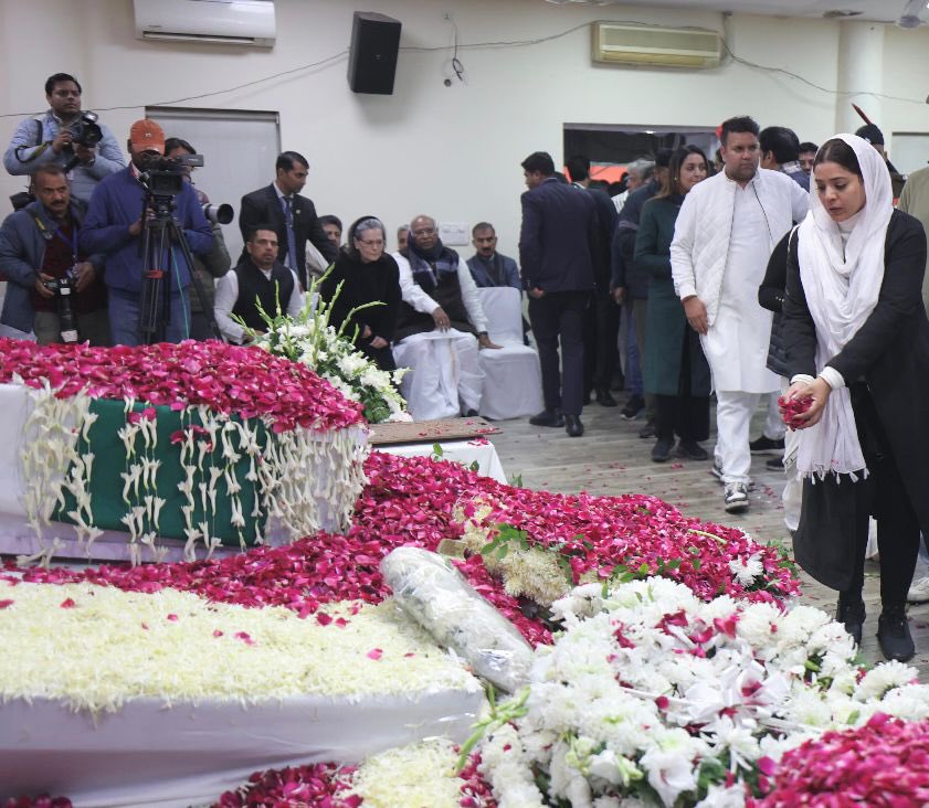 Supriya23bh's tweet image. अलविदा सरदार Dr #ManMohan Singh जी …

… पूर्व प्रधानमंत्री डॉ मनमोहन सिंह जी को मेरी भावभीनी श्रद्धांजलि … 

🙏🏻