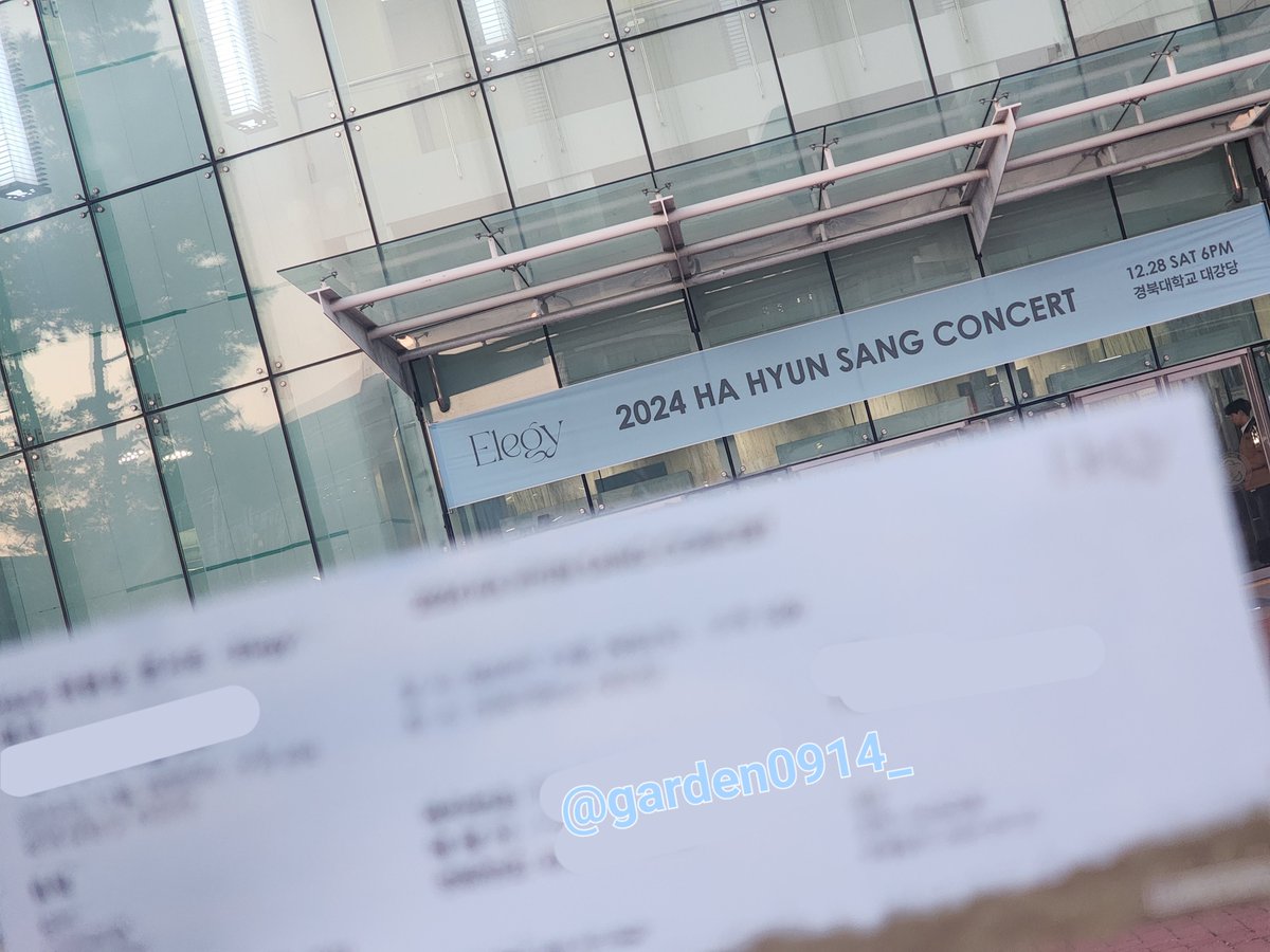 garden0914_'s tweet photo. #하현상의_Elegy_대구
올 해 연말은 이번 콘서트가 생각날 것 같다던 현상이 말처럼 올 해 첫 시작도 현상이 콘서트였고, 마지막도 현상이로 마무리되는 한 해가 됐는데 언제 되돌아봐도 좋은 해가 될것같아요 🏃‍♀️ https://t.co/nIL7UaCSdo