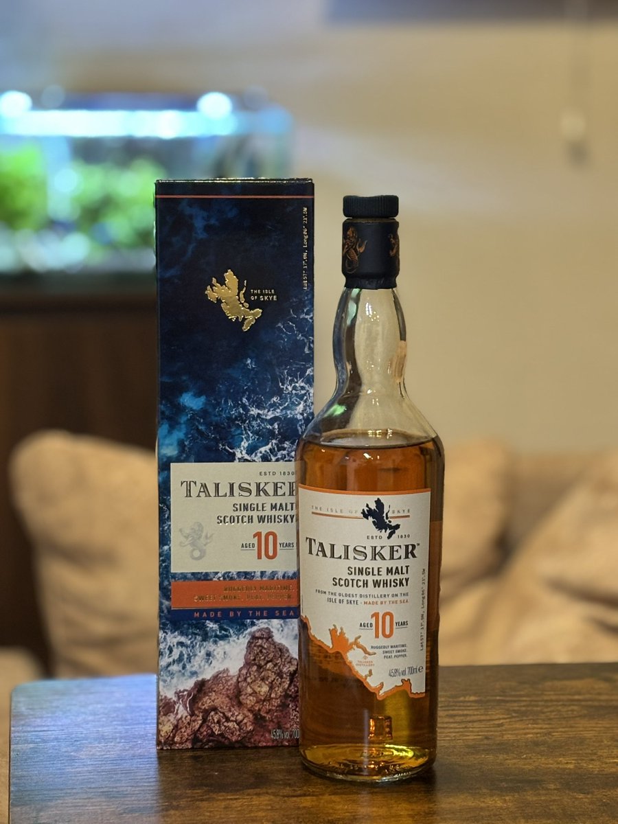 今まででもらった新築祝いで1番嬉しかった🥃