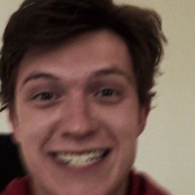 fehspiderboy's tweet photo. you look…                                               different?? https://t.co/dOFOID8aA1