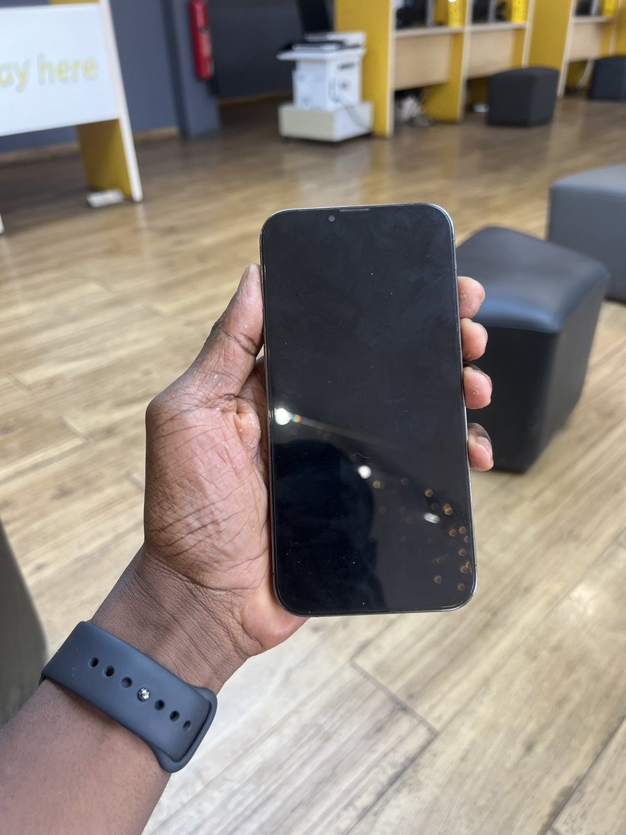 mobitrade_'s tweet photo. iPhone 13 Pro Max
128GB Gevey Unlocked 
₵6,200

Call/WhatsApp/iMessage 📞 0503533217
DM to purchase or make enquiries https://t.co/5QzzLi4z2E